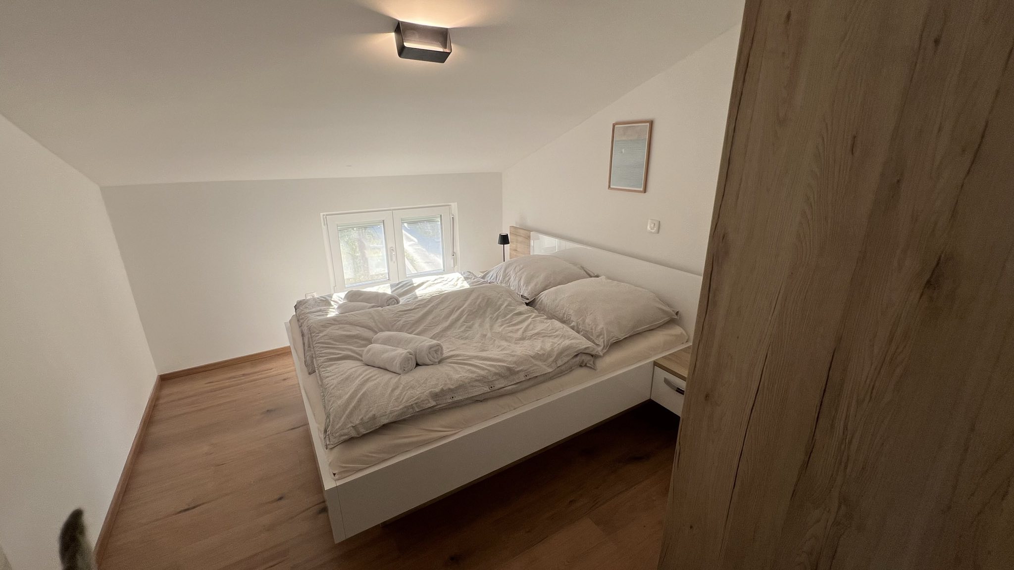 Schlafzimmer 1